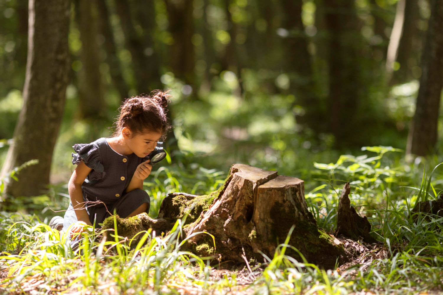 bambina esploratrice