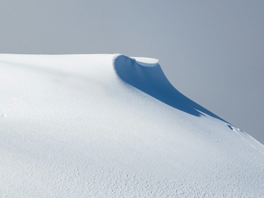 Storia di un fiocco di neve e dell’acqua che lo compone Greg Rosenke Unsplash Greg Rosenke Unsplash