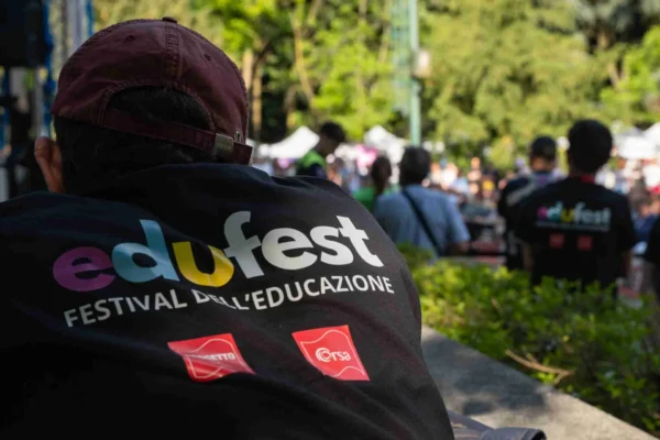Divario generazionale e scuola: un'urgente sfida educativa