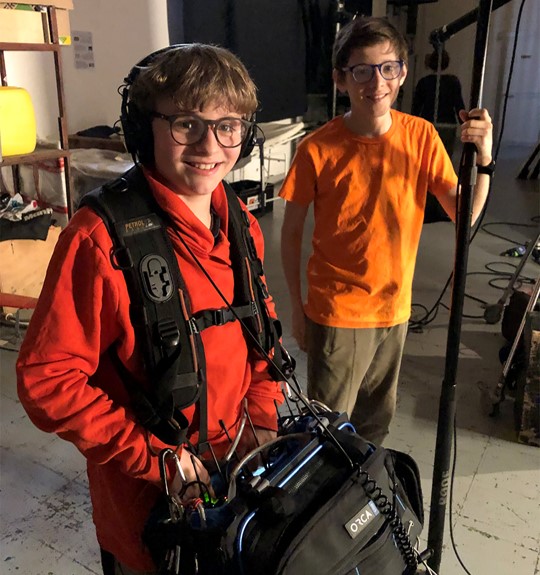 Le classi di “Rodari racconta” nella wunderkammer del cinema cinema1 643671f60cc06 cameramen