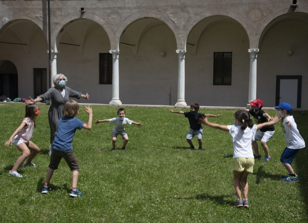 Il museo partecipativo e il public engagement. Intervista con Stefano Karadjov dsc5480 62c2fbbf4e70b bambini museo brescia
