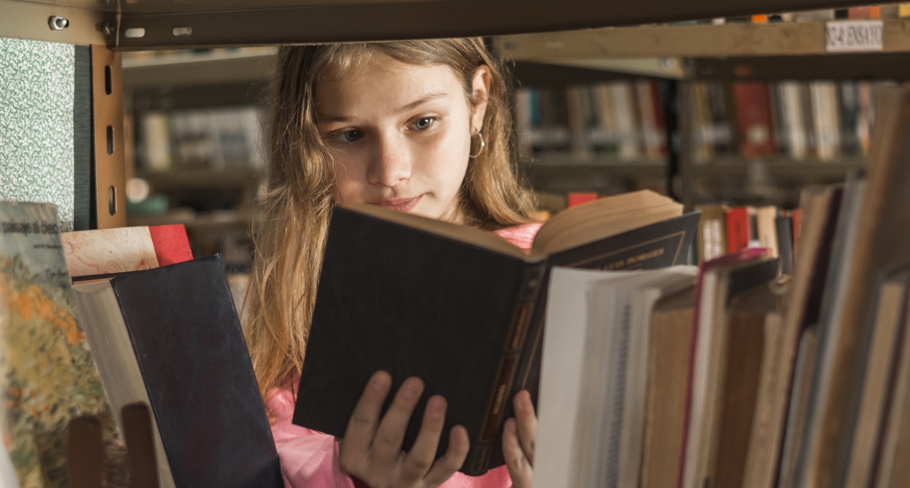 Organizzare incontri con autrici e autori a scuola, tra percorsi di lettura e ricerca del senso