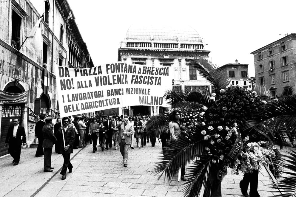 La commemorazione come materiale didattico piazzalogia piazza fontana 1974 66fe3ed1c0cfa piazzalogia piazza fontana 1974 66fe3ed1c0cfa