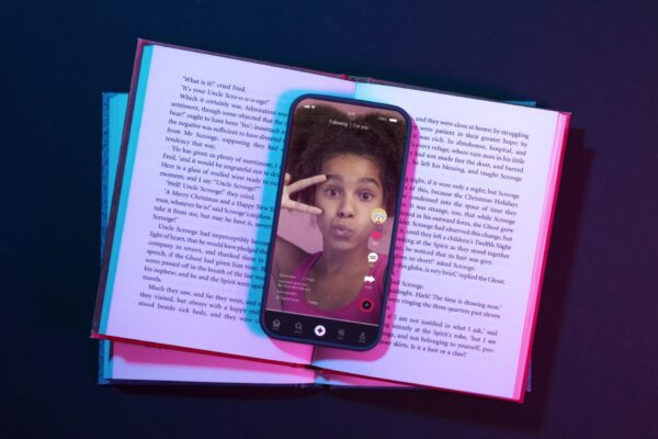 tik tok a scuola cover